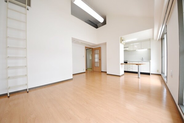 NF・ラ・ヴェーラの物件内観写真